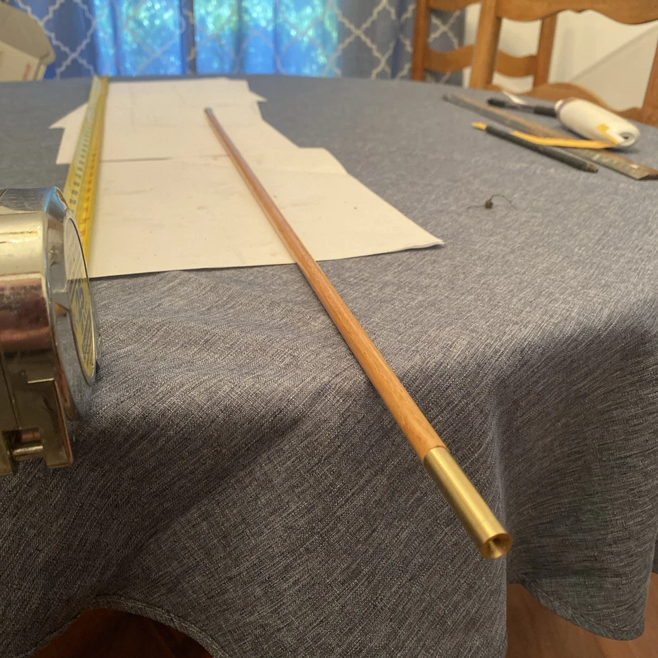 Hickory Ramrod 29” L X 3/8” W. Para Ramrods de repuesto para la mayoría de los cargadores de bozal. Foto 3 de 4