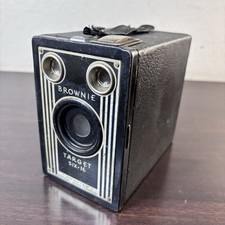 Vintage Collectable Kodak Brownie Target Six-16 Box Film Camera Made In USA