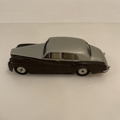 Rolls Royce 'Silver Cloud' by Solido Models No. 115. Deep bronze & silver issue - 第 1/12 張圖片