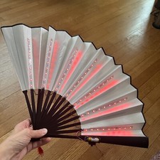 Ventilateur lumineux Coachella néon carnaval smirnoff swag promo portable 2023