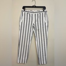 Tommy Hilfiger Women  s Waverly Stretch Slim Stripped White/Black Capri Sz 4. NWT