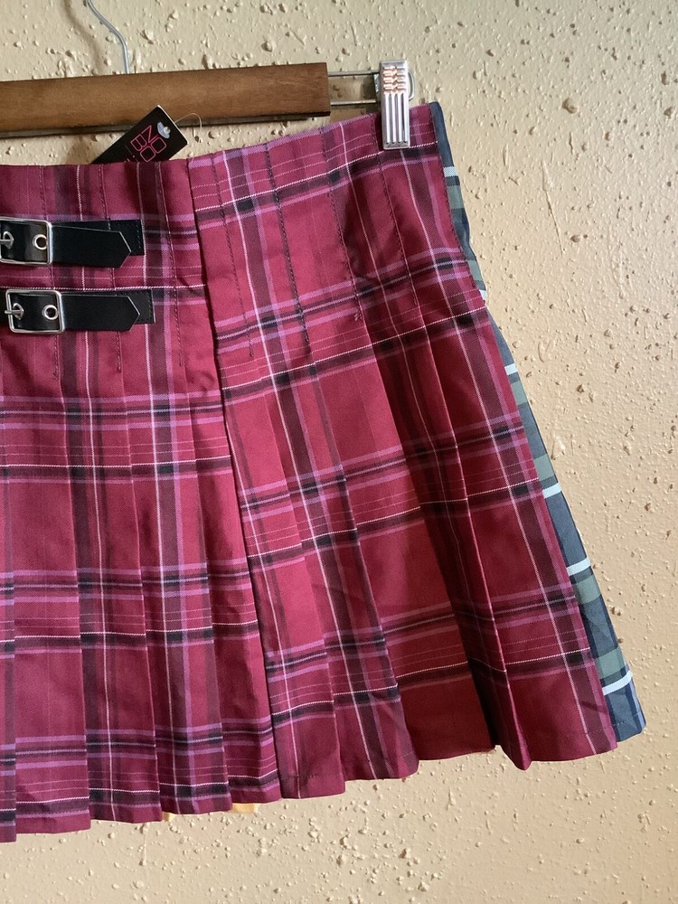 NOBO Junior Tennis Skirt Size 11-13 L Burgundy Plaid Rear Zip Pleated Skater Style New