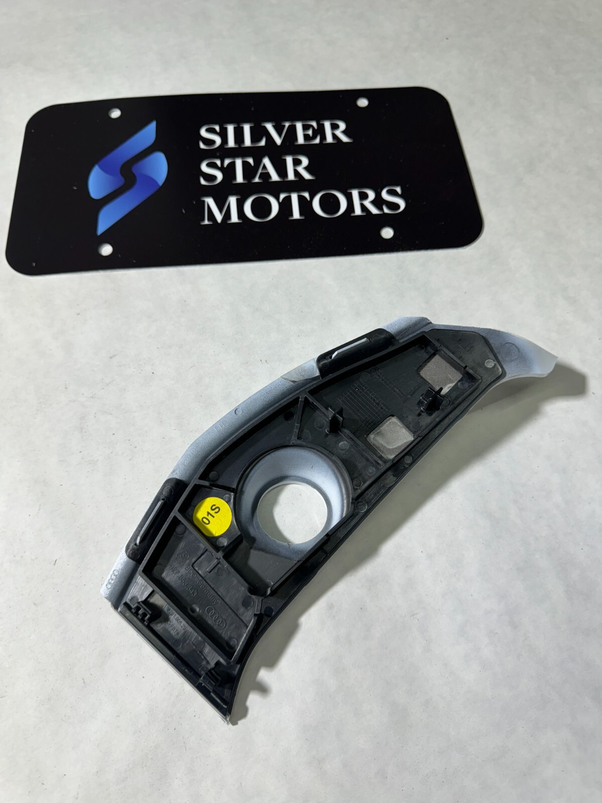 2011 Audi R8 Spyder V10 Left Driver Side Quarter Panel Insert Cover 