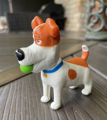 2019 McDonald s Secret Life of Pets 2 Max #1 Tail Wagging Moving Figure Toy EUC