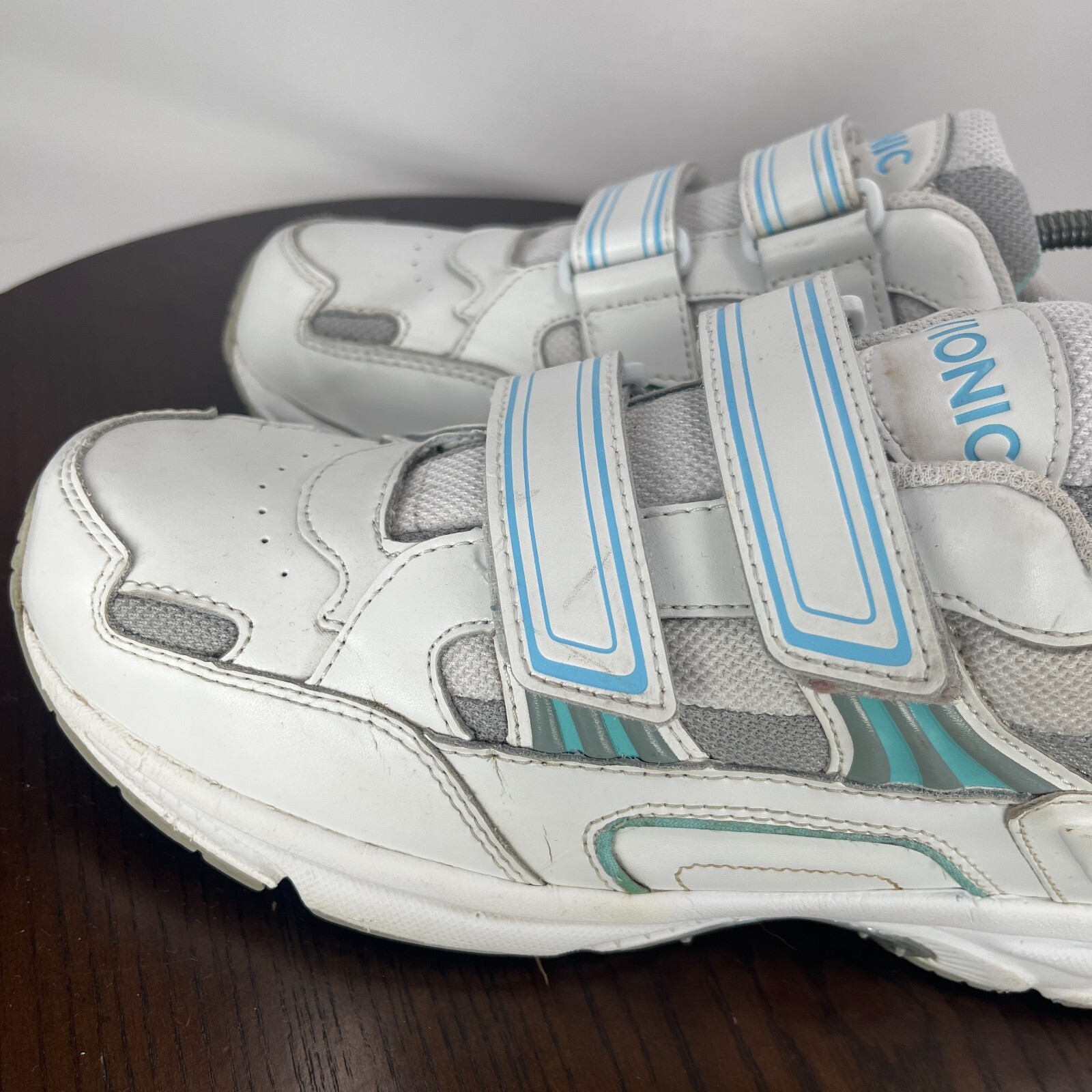 Vionic Tabi Shoes Women's 9 Wide White Gray Leather Double Strap Walking Sneaker