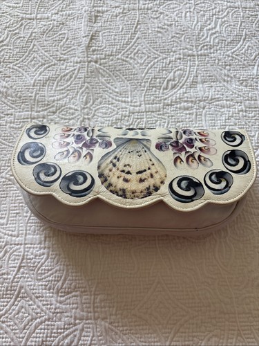 Lulu Guinness “SEASHELL” Handcrafted Clutch Bag. Vintage. Leather. - Picture 8 of 8