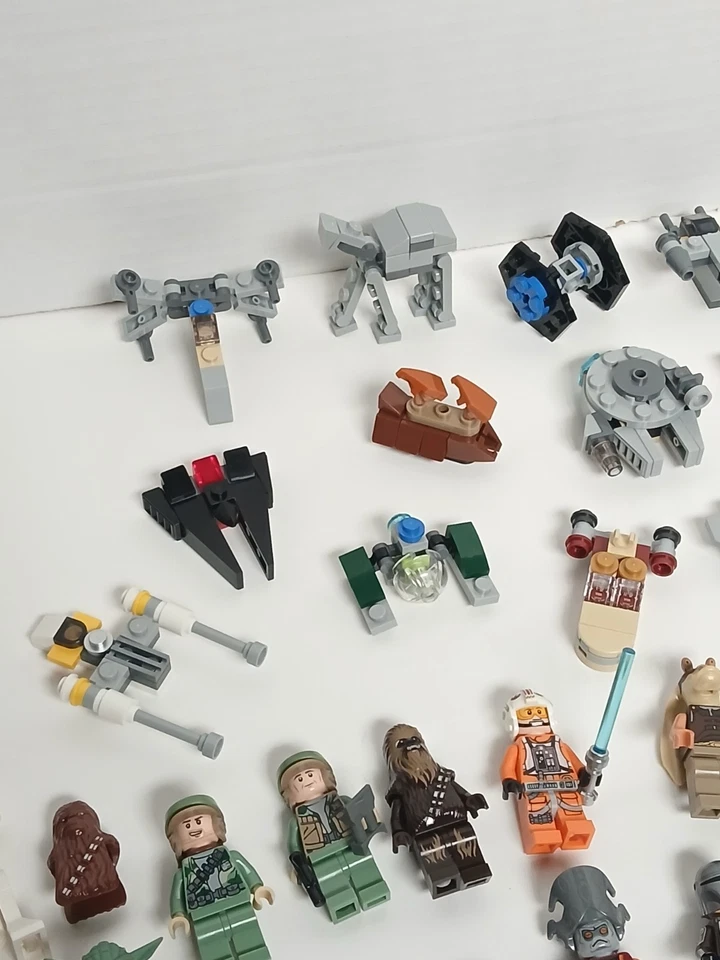 LEGO Star Wars Minifigure Lot With Mini Advent Ships Troopers Helmets Figures - Image 2 of 4