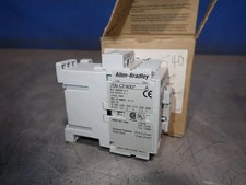 ALLEN BRADLEY 700-CF400 CONTROL RELAY 04200600977