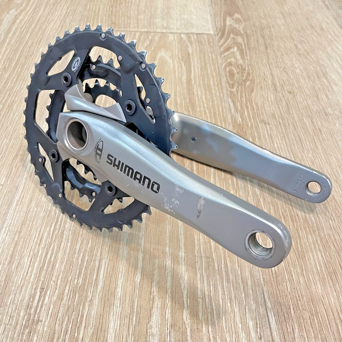 Shimano Deore XT FC-M762 Hollowtech II 175 Triple Crankset 22 32