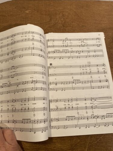 HE LOVED ME WITH A CROSS Libro corale/canzone~Lari Goss~SATB~Benson~1995 - Foto 4 di 4