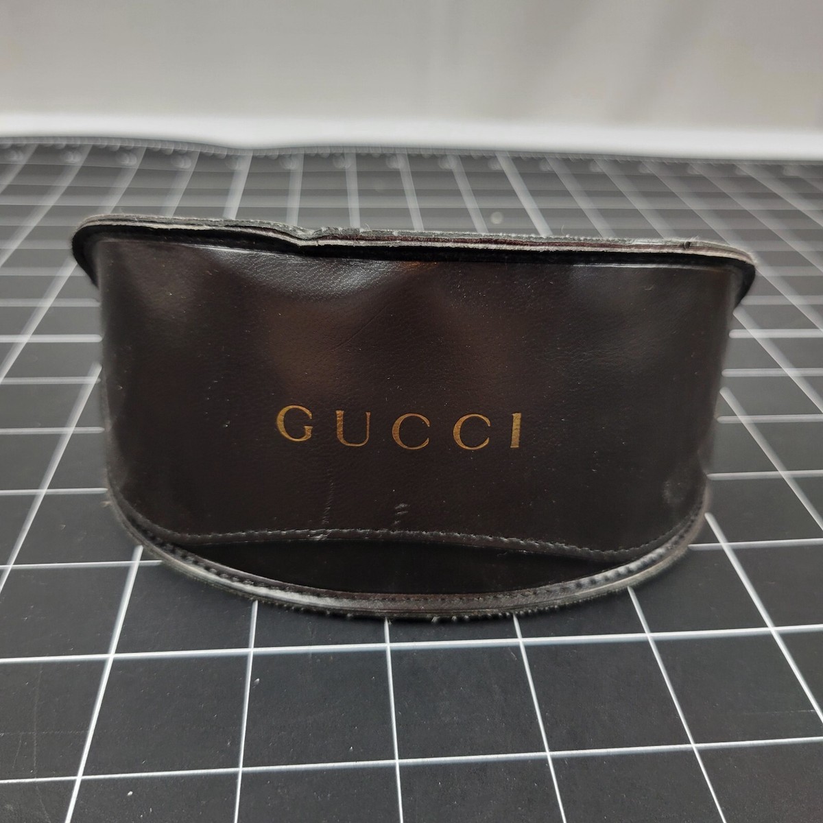 Chocolate Brown Authentic Gucci Sunglass case. Gucci Over Sized Sunglasses Glasses Case Dark Chocolate  main image 4