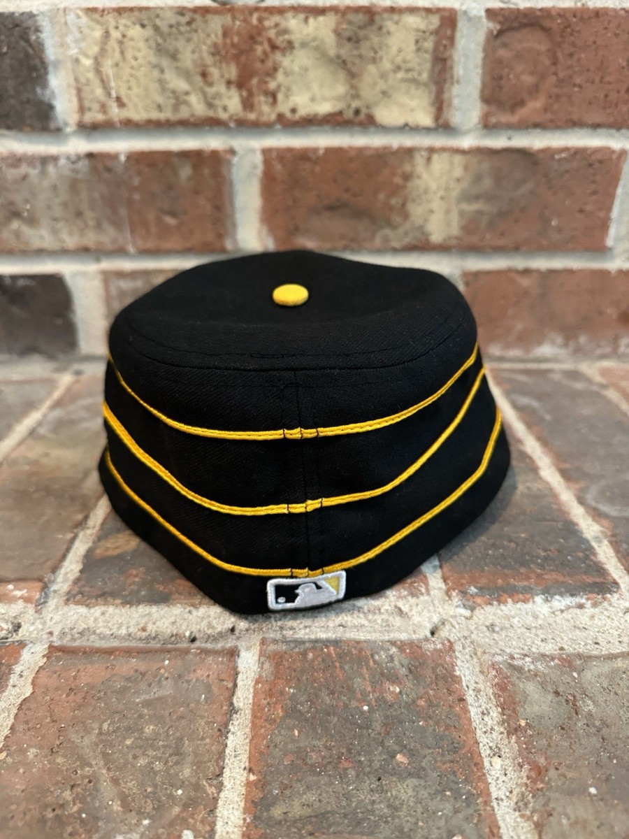 【デッドストック】MLB PITTSBURGH PIRATES PILLBOX New Era 7 1/4 Pittsburgh Pirates On Field Official Pillbox