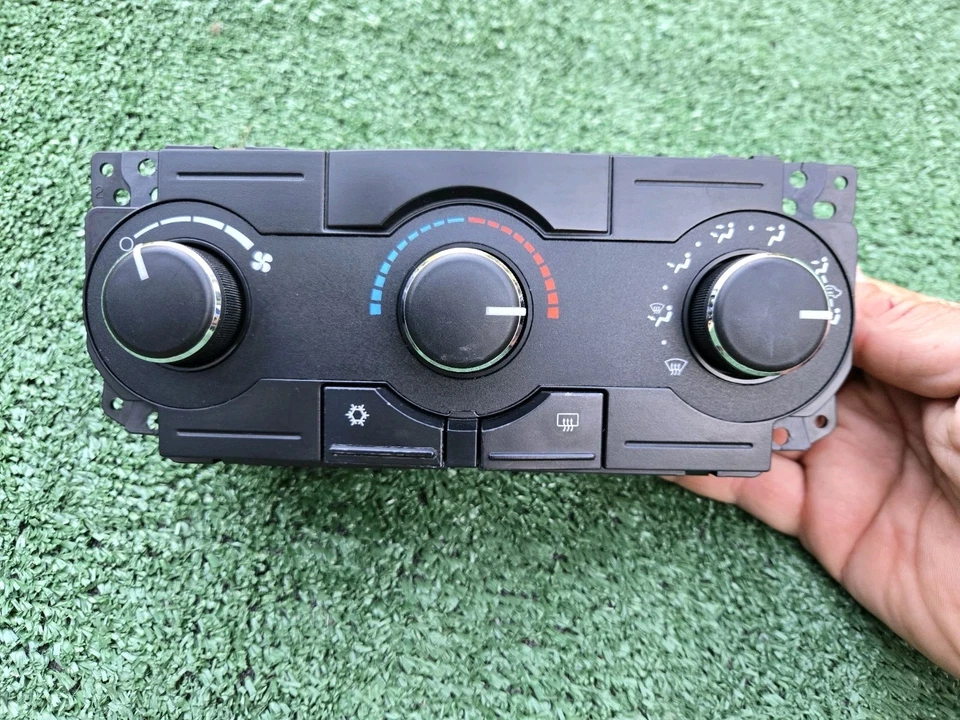 Chrysler Dodge Jeep 2008-2010 fabricante de equipos originales calefacción climatización control de temperatura 55111871 Foto 2 de 4