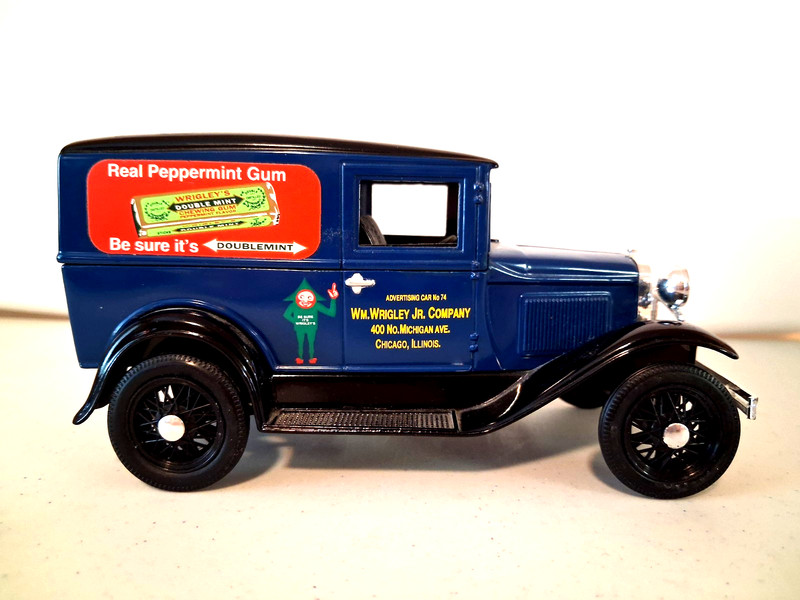 Liberty Classics WM Wrigley Junior Co Doublemint Gum Bank Ford Model A W/Key