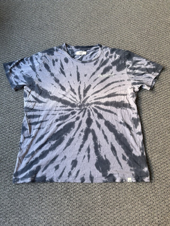Piping Hot Tie Dye T-Shirt Size 14 Youth Fits S- M Women’s Purple Surfwear Tee