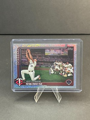 2025 Topps Series One Say Cheese! #81 Sandglitter Foil Minnesota Twins