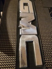 GMC Sierra Billet Grille Emblem  Classic Body Style 99–07 1500, 2500, 3500