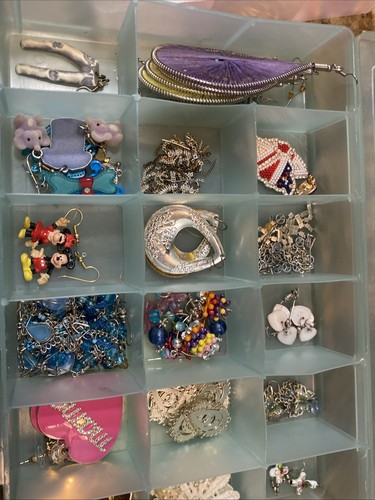 Costume Jewelry LOT Plus 4 Jewelry Boxes - Picture 9 of 14