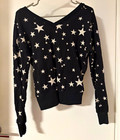 Juniors S Black/White Star Graphic Print V-Neck Knit Pullover Sweater — photo 1
