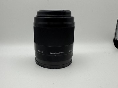 Sony E 50mm f/1.8 OSS lens + lens hood