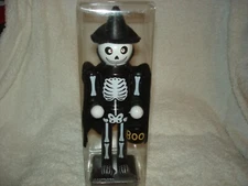 SMILING SKELETON IN WITCHES ATTIRE 8.66" WOODEN HALLOWEEN NUTCRACKER: NEW