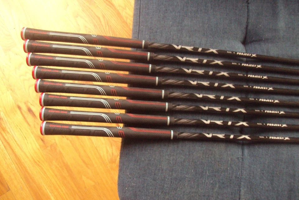 Callaway AI200 Forged irons 4-PW,AW Project X VRTX regular graphite -1/4". - Image 2 of 4