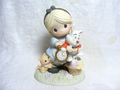 2007 Precious Moments ''Disney'' #730011 It's Never Too Late For Fun With Friends