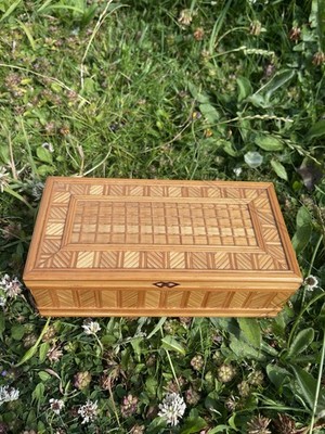 Atemberaubende Vintage handgefertigte Bambus Stroh Intarsien Aufbewahrung Juwelier Stash Box