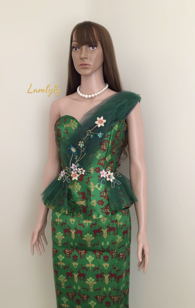Khmer Traditional Outfit / Cambodian Clothes - 2 Piece, Khmer Shirt & Skirt Khmer Traditional Outfit / Cambodian Clothes - 2 Piece, Khmer Shirt & Skirt