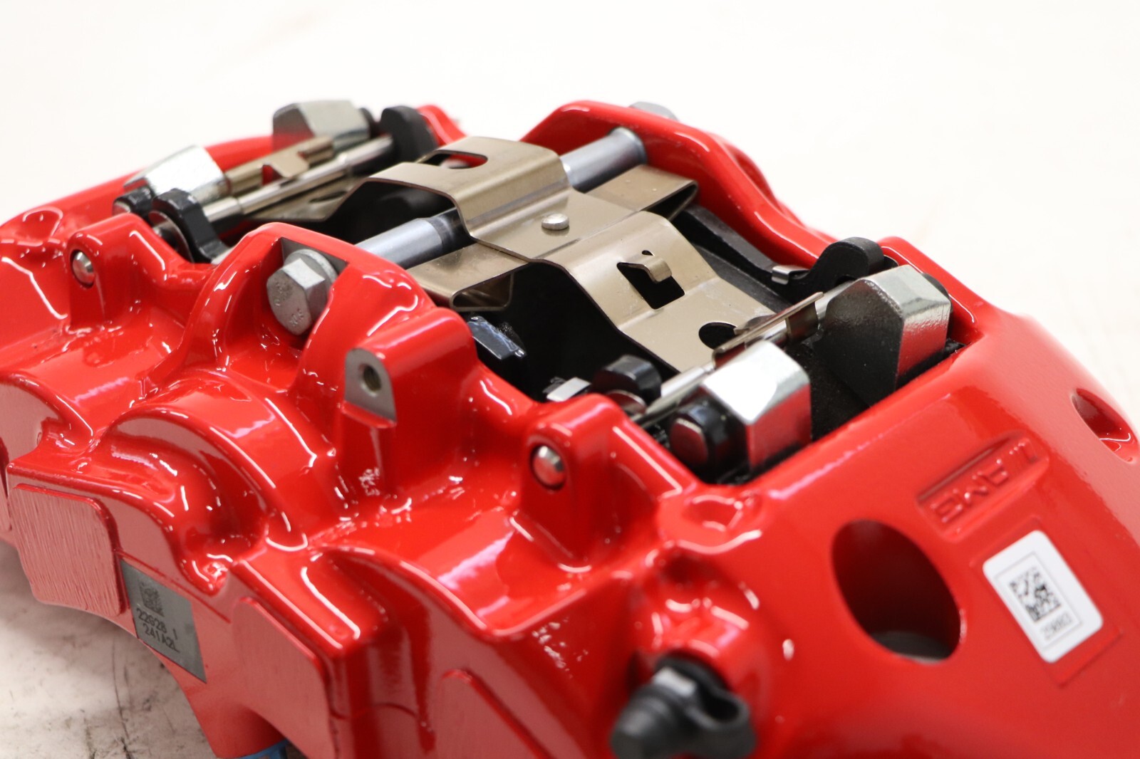 Mercedes Benz C190 AMG GT Bremssattel Sattel vorne links NOS 