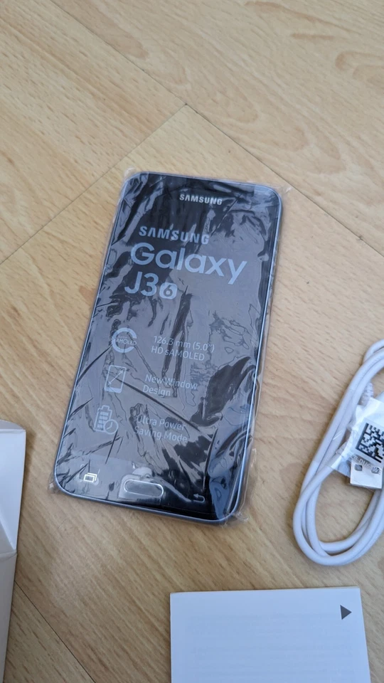 New Black 8GB SAMSUNG Galaxy J3 6 Smart Phone Mobile Phone Vodafone - Image 3 of 4