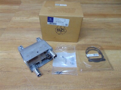 Brand New Heat Exchanger Parts Kit Genuine Mercedes 447  
