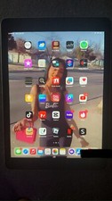 Apple iPad 6th Gen. 128GB, With TikTok