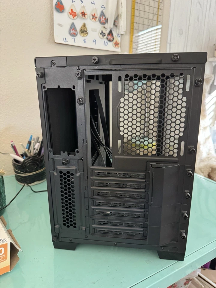 Lian Li O11D Mini-S Tempered Glass Computer Case Black - Image 4 of 4