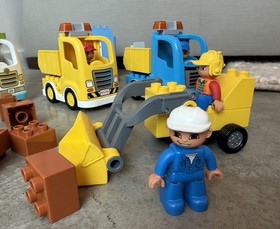 LEGO Duplo Large Construction Site LOT From Set 4988 & More!  Bulldozers Crane