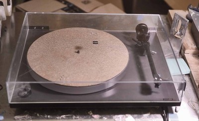 Rega Planar RP1 Turntable, arcrylic platter, new stylus and mat, nice