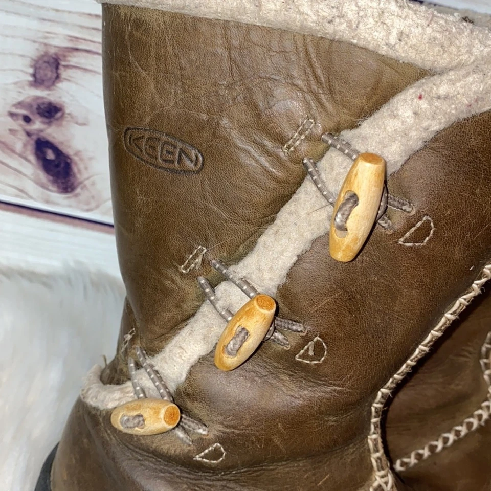 Keen Kaley Leather Shearling Winter Boots Girls 4 - Image 2 of 4