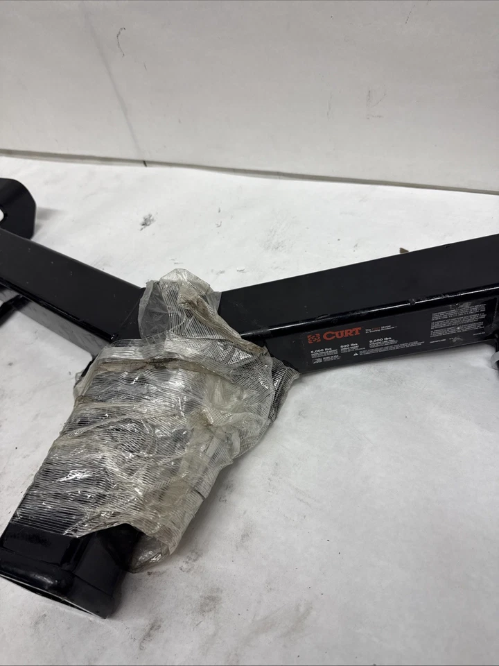 Enganche de remolque de montaje delantero Curt 31082 para Honda Ridgeline Foto 3 de 4