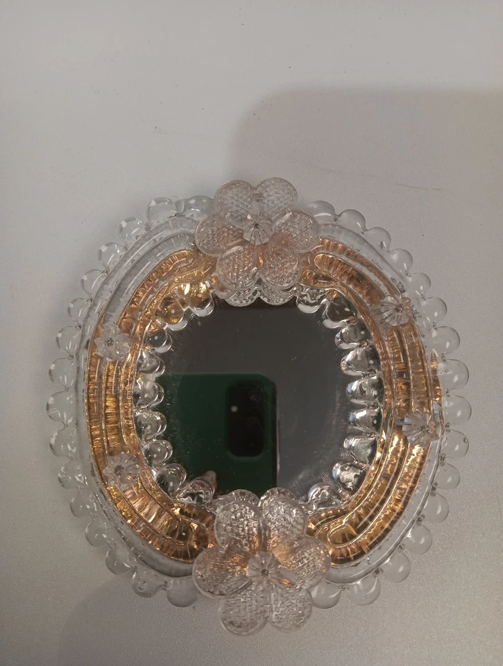 Espejo de pared vintage pequeño de vidrio dorado, detalles de flores Italia veneciana 5" X 5 1/4" Foto 2 de 4