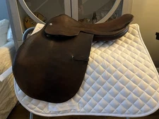 Beval Jumping Saddle Size 17 Long Made in England Used