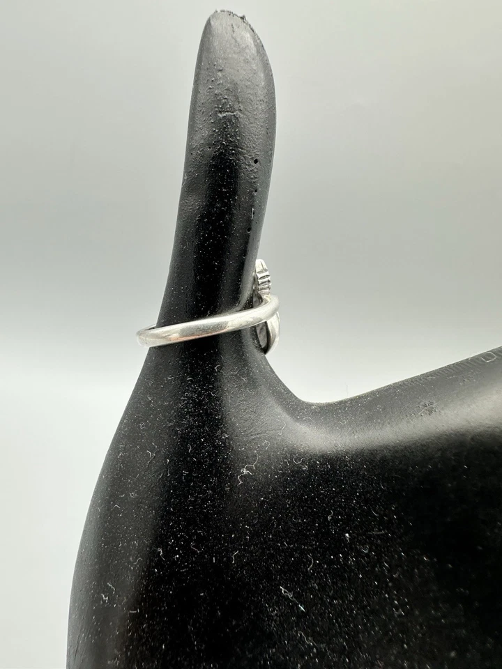 Vintage Wheeler "WM" Sterling Silver Black Hills Grape Vine Leaves Ring Sz 5 - Image 3 of 4