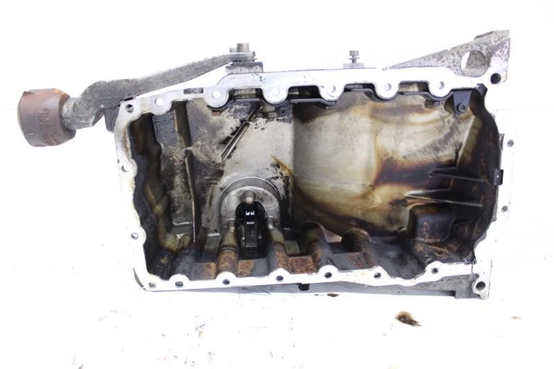 OIL PAN Audi A4 2005 05 2006 06 2007 07 2008 08 2.0L 981472 - Imagem 3 de 4