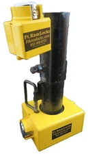 Gooseneck combo (ROUND TUBE) w/2 keyed alike Trimax puck locks