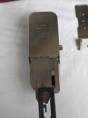 Singer Buttonholer 160743 with case, accessories, and 5