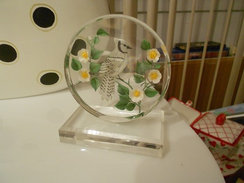 bird etching in lucite stand -very good-4 1/2" x 3 3/4" x 2 1/4"