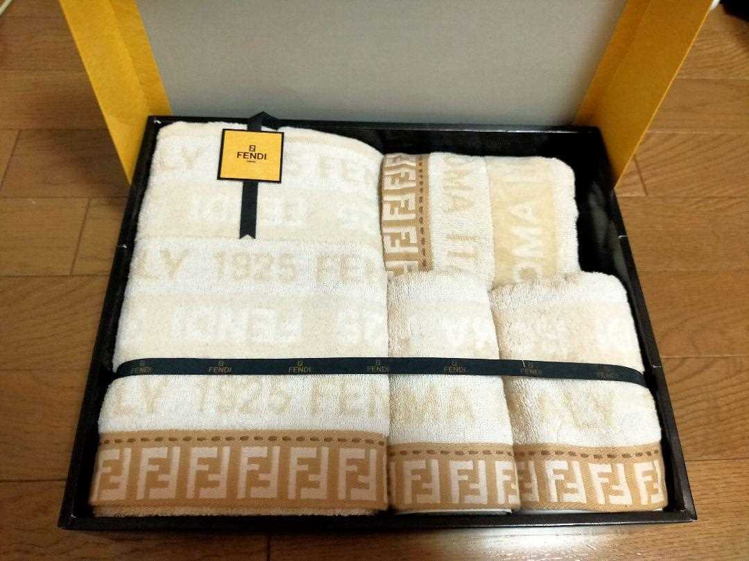FENDI Bath Towel Set 4-Piece Set 1925 Beige Edge Stitch Cotton