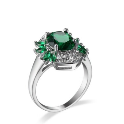 Dazzling Shine Oval Green Quartz Gemstone Silver Rings Size 6-10