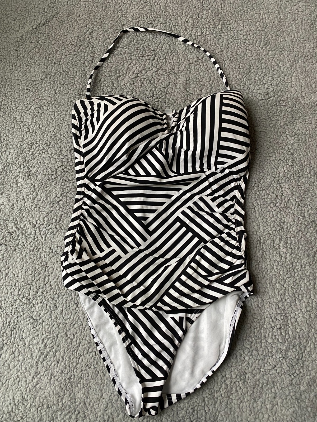 Tommy Bahama Women's Bandeau One Piece Swimsuit Sz 10 Black White