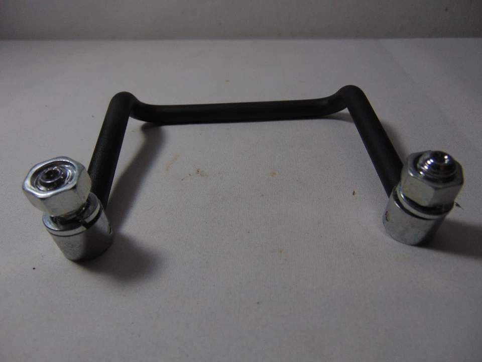 Ahumador de gas Masterbuilt 20050216 mango de repuesto con tuercas Foto 3 de 4