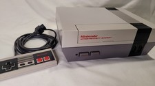 Nintendo NES Console System Bundle w/ Super Mario Bros. / Duck Hunt - Tested